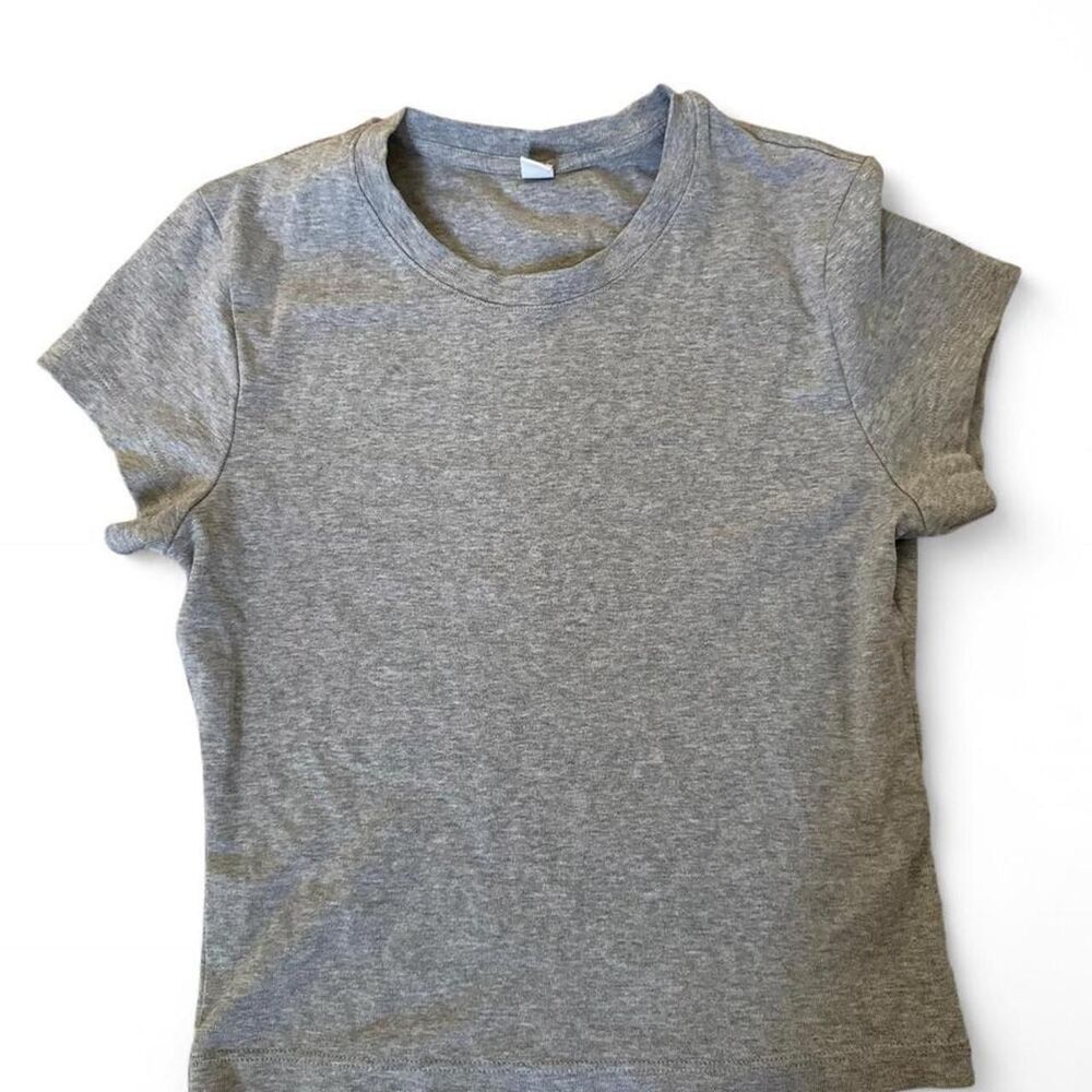 Uniqlo Women's Grey T-shirt